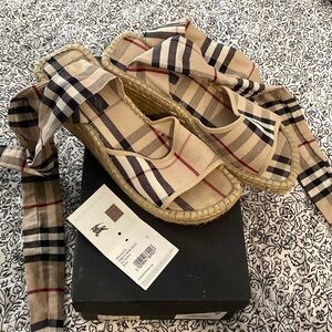 Burberry Nova print tie up espradrilles sandal 37